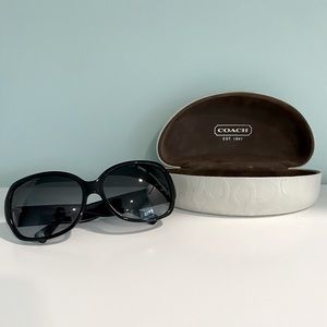 Excellent used condition Coach Odessa s822 Black Sunglasses w/ Case